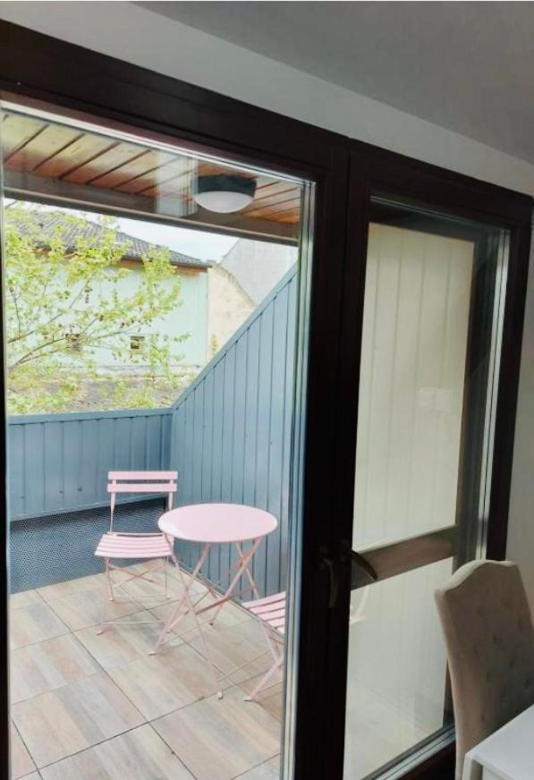 Jokai Apartman Komárno Eksteriør bilde